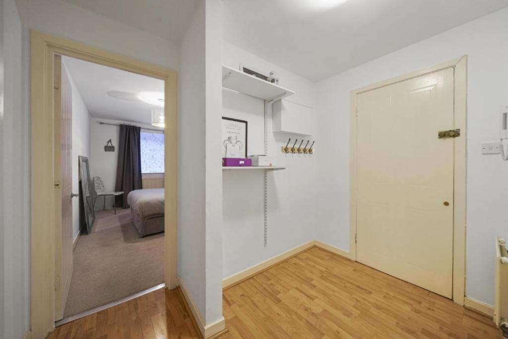 Cosy I Bed Bermondsey Street Bridge Tower Bridge - Great Location Excellent Transport Links * Londra